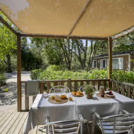 Camping - Piscine - Ccai0bg *