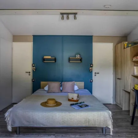 Camping - Piscine - Ccai0bg *