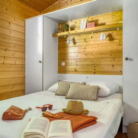 Camping ZEcamping 5 étoiles club enfant parc aquatique bat et restaurant 5*