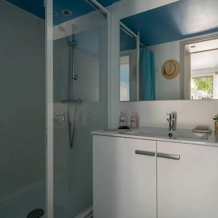ZEcamping 5 étoiles club enfant parc aquatique bat et restaurant Camping 5*