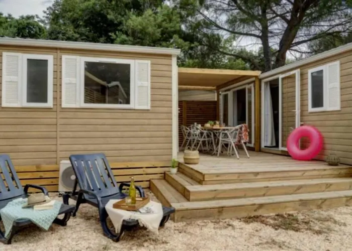 Zecamping 5 Club Enfant Parc Aquatique Bat Et Restaurant Campsite